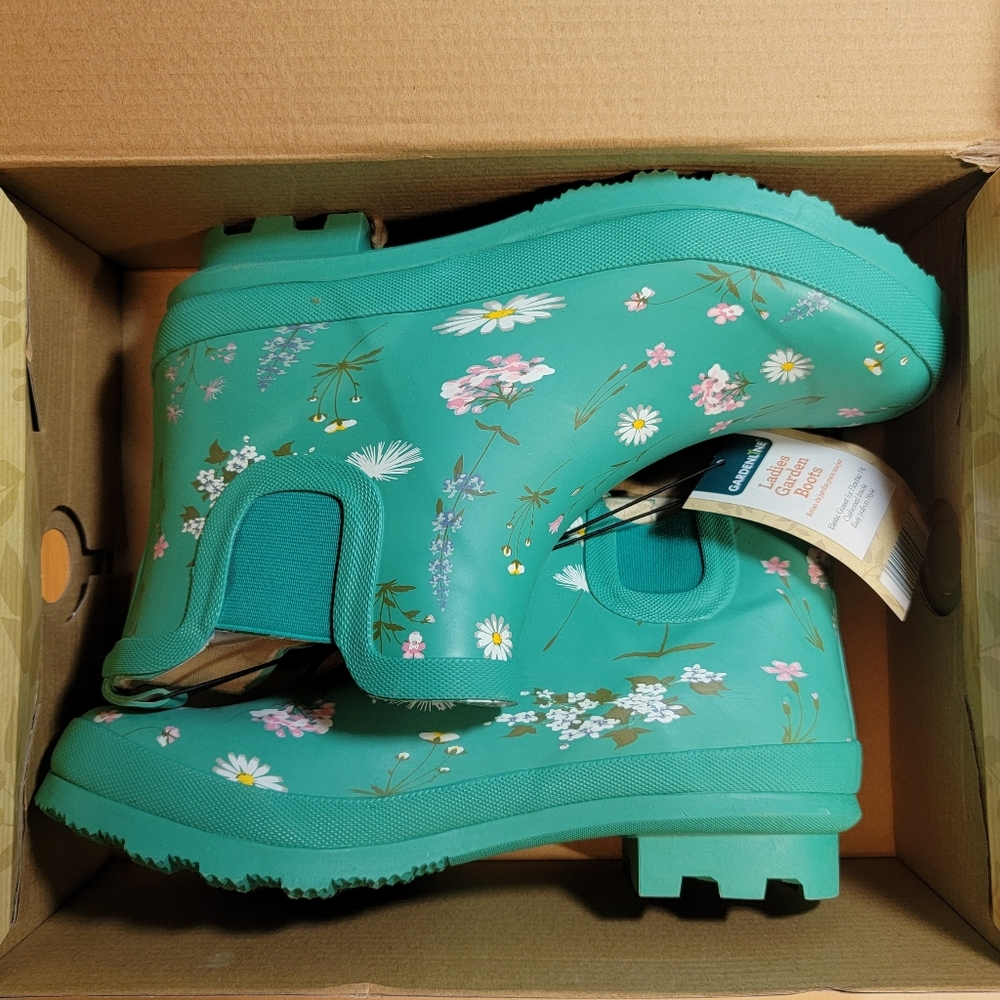 Gardenline NWT teal garden boots waterproof sz 9